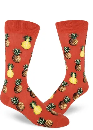 Pursuit of Pineapples Men's Socks